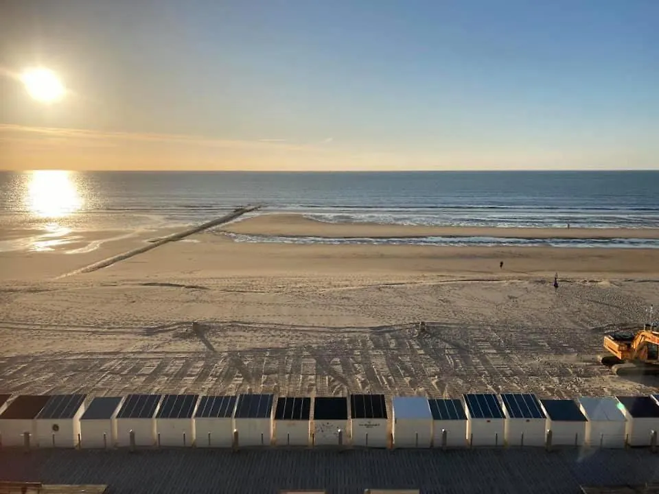 Knappe Studio Met Subliem Zeezicht! Ostende Apartment