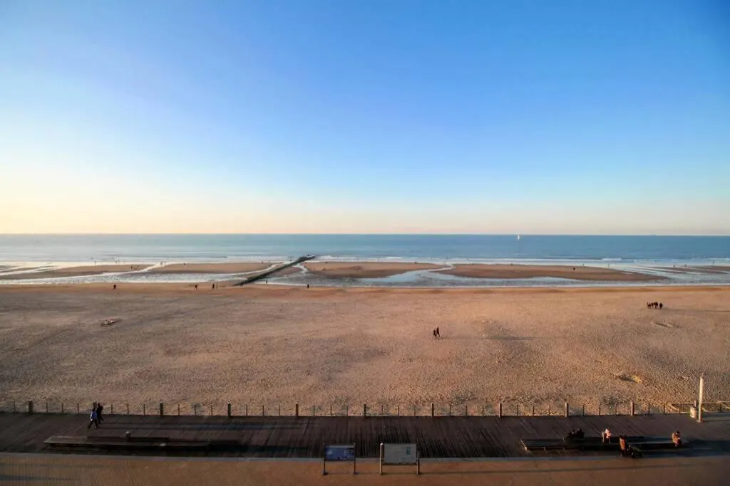 Knappe Studio Met Subliem Zeezicht! Ostende